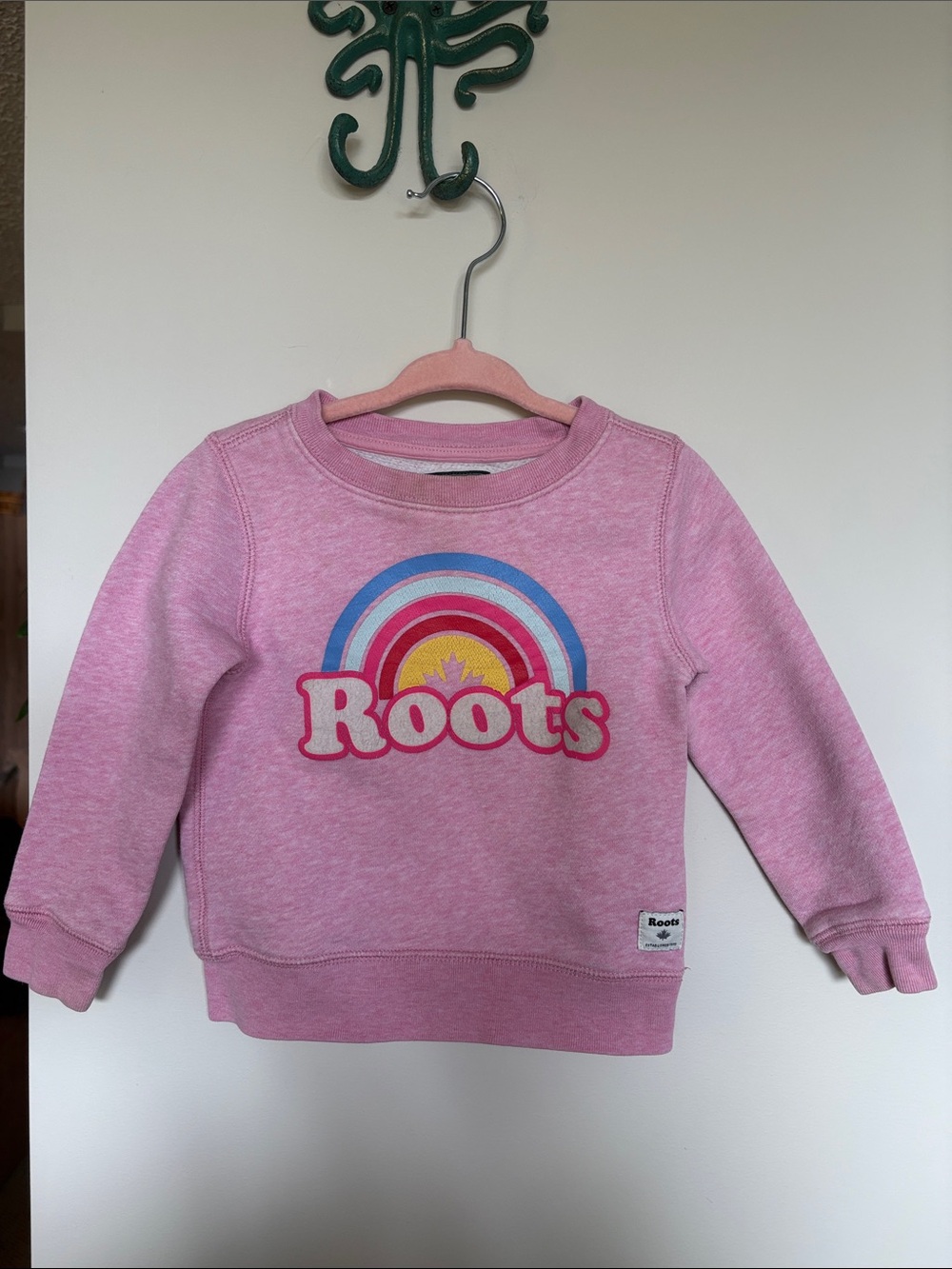 Roots Kids Pink Rainbow Crewneck Sweatshirt – 2T